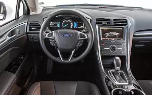   Ford Mondeo Hybrid Sedan - 2014