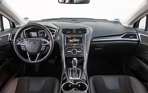   Ford Mondeo Hybrid Sedan - 2014