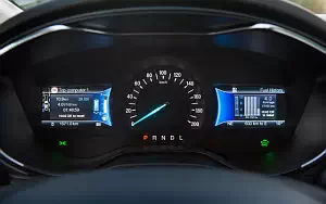   Ford Mondeo Hybrid Sedan - 2014