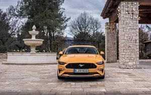   Ford Mustang GT Fastback (Orange Fury) EU-spec - 2017