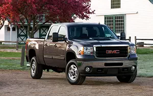   GMC Sierra 2500 HD SLE Z71 Crew Cab - 2011