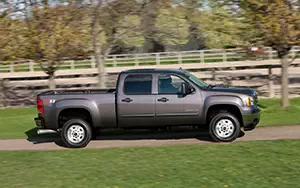   GMC Sierra 2500 HD SLE Z71 Crew Cab - 2011