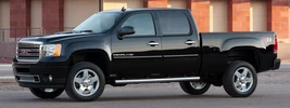 GMC Sierra 2500 HD Denali Z71 Crew Cab - 2012