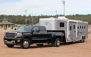   GMC Sierra 3500 HD Denali Crew Cab - 2014