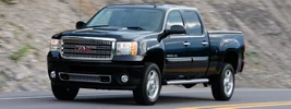 GMC Sierra 3500 HD Denali Crew Cab - 2011