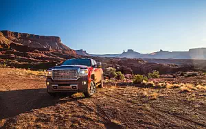   GMC Sierra 2500 HD Denali Crew Cab - 2016