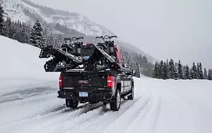   GMC Sierra 2500 HD Denali Crew Cab - 2016