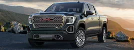 GMC Sierra Denali Crew Cab - 2018