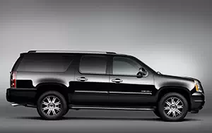   GMC Yukon XL Denali - 2012