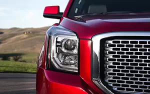   GMC Yukon XL Denali - 2014