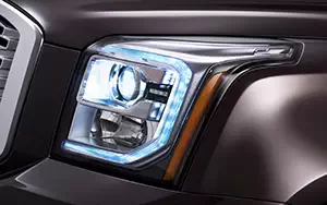   GMC Yukon Denali - 2014