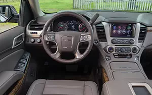   GMC Yukon Denali - 2014