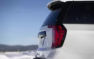   GMC Yukon AT4 - 2020