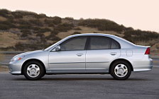   Honda Civic Hybrid - 2004