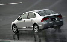   Honda Civic Sedan - 2006