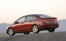   Honda Civic Sedan - 2006