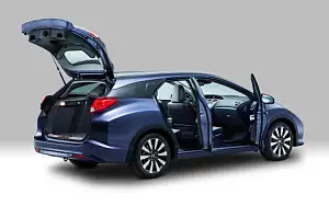   Honda Civic Tourer - 2013