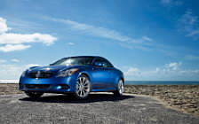   Infiniti G37 S Convertible - 2009