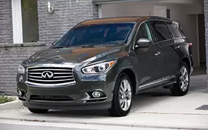   Infiniti JX35 - 2013