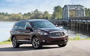   Infiniti JX35 - 2013