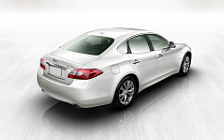   Infiniti M35 Hybrid - 2011