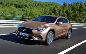   Infiniti Q30 1.5d - 2015