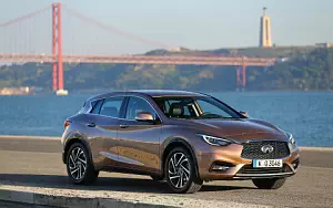   Infiniti Q30 1.5d - 2015