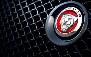   Jaguar XJR - 2013