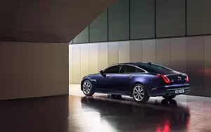   Jaguar XJ L Autobiography UK-spec - 2009