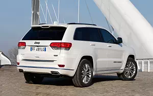   Jeep Grand Cherokee Summit EU-spec - 2017