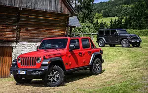 Обои автомобили Jeep Wrangler Unlimited Rubicon and Jeep Wrangler Unlimited Sahara EU-spec - 2018