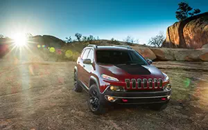   Jeep Cherokee Trailhawk - 2013