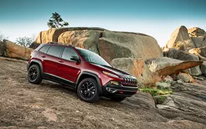   Jeep Cherokee Trailhawk - 2013