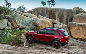   Jeep Cherokee Trailhawk - 2013