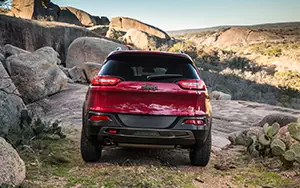   Jeep Cherokee Trailhawk - 2013