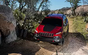   Jeep Cherokee Trailhawk - 2013