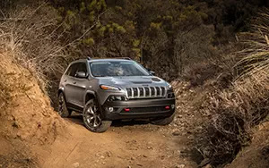   Jeep Cherokee Trailhawk - 2014