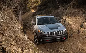   Jeep Cherokee Trailhawk - 2014