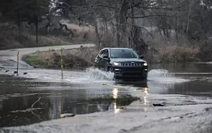   Jeep Compass Latitude - 2017