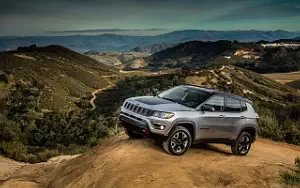   Jeep Compass Trailhawk - 2017