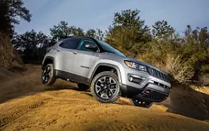   Jeep Compass Trailhawk - 2017