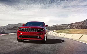   Jeep Grand Cherokee SRT - 2013