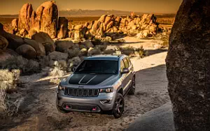   Jeep Grand Cherokee Trailhawk - 2016