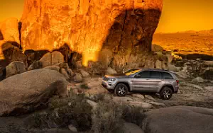   Jeep Grand Cherokee Trailhawk - 2016