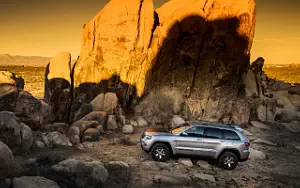   Jeep Grand Cherokee Trailhawk - 2016