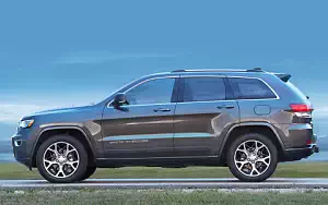   Jeep Grand Cherokee Sterling Edition - 2017