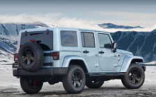   Jeep Wrangler Unlimited Arctic - 2012