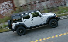   Jeep Wrangler Unlimited Call of Duty MW3 Special Edition - 2012