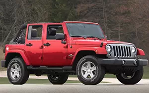   Jeep Wrangler Unlimited Freedom - 2014