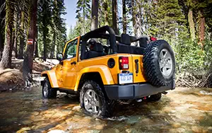   Jeep Wrangler Rubicon - 2012